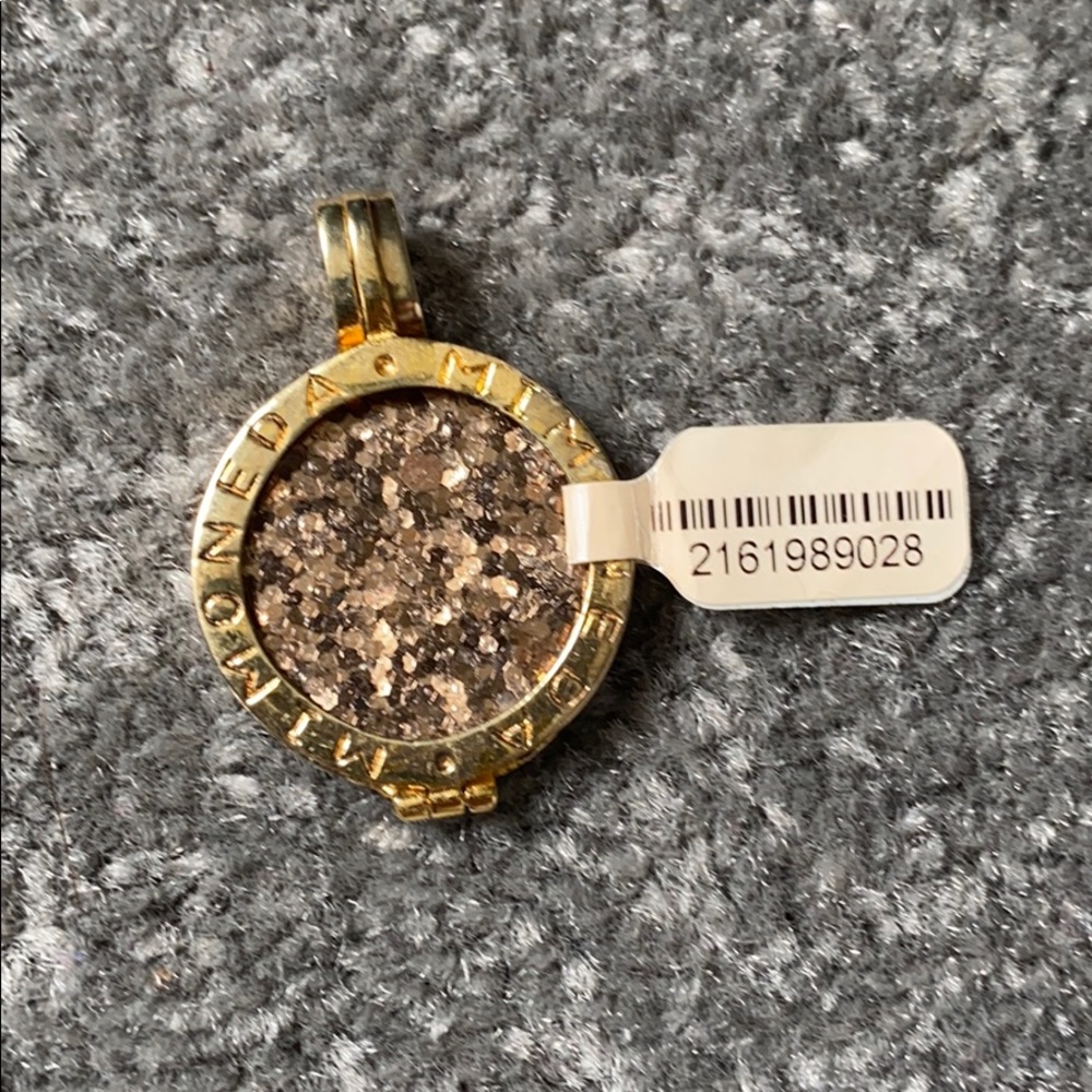 Mi Moneda Gold pendant with coin, size small NWT